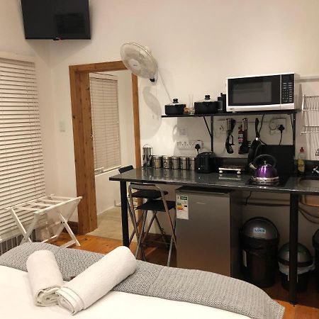 4 Duke Street Flat#2 Apartment มอสเซิลเบย์ ภายนอก รูปภาพ